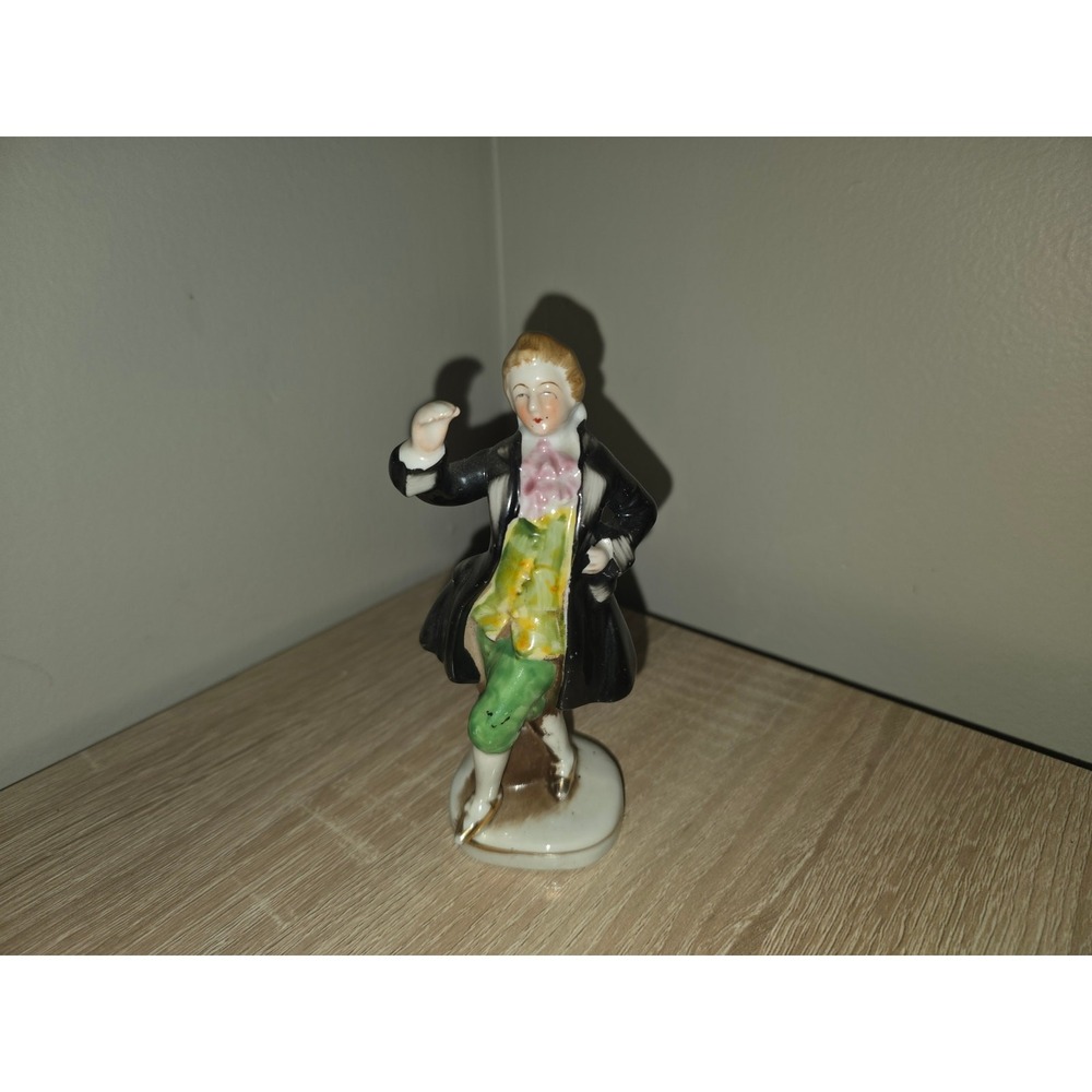 Vintage Occupied Japan Hand Painted‎ Porcelain Colonial Gentleman Figurine Black